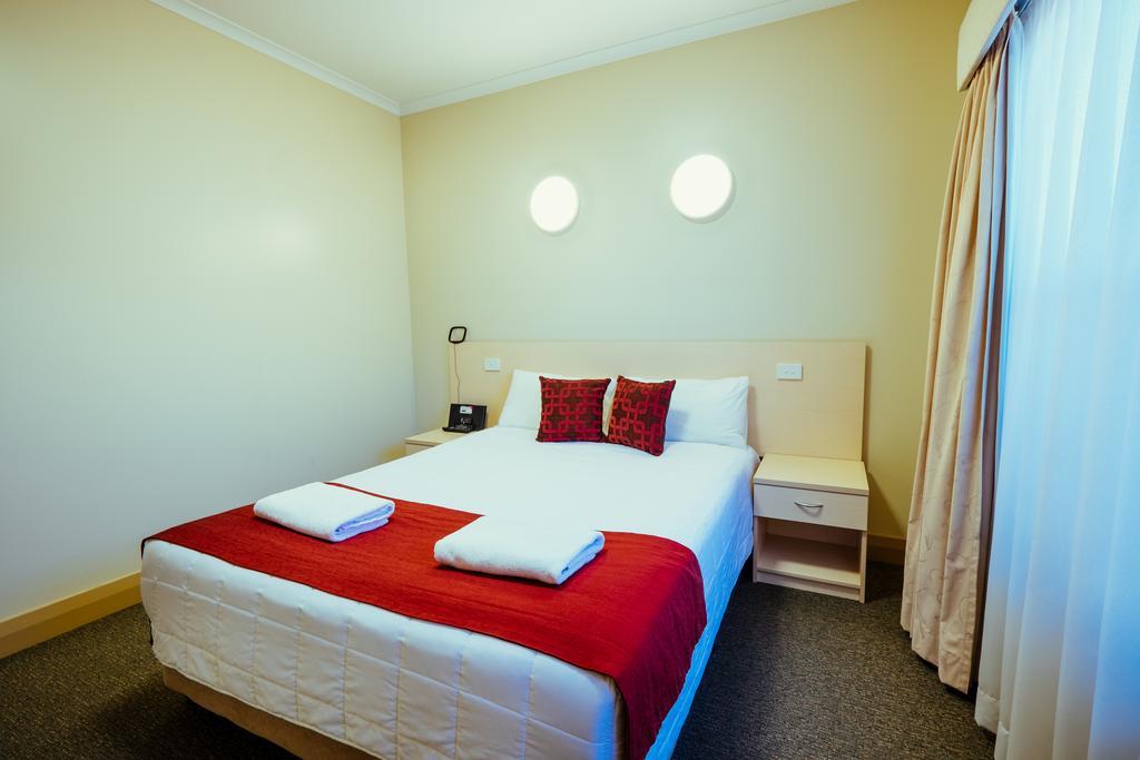 Club Motor Inn Наррабри Экстерьер фото