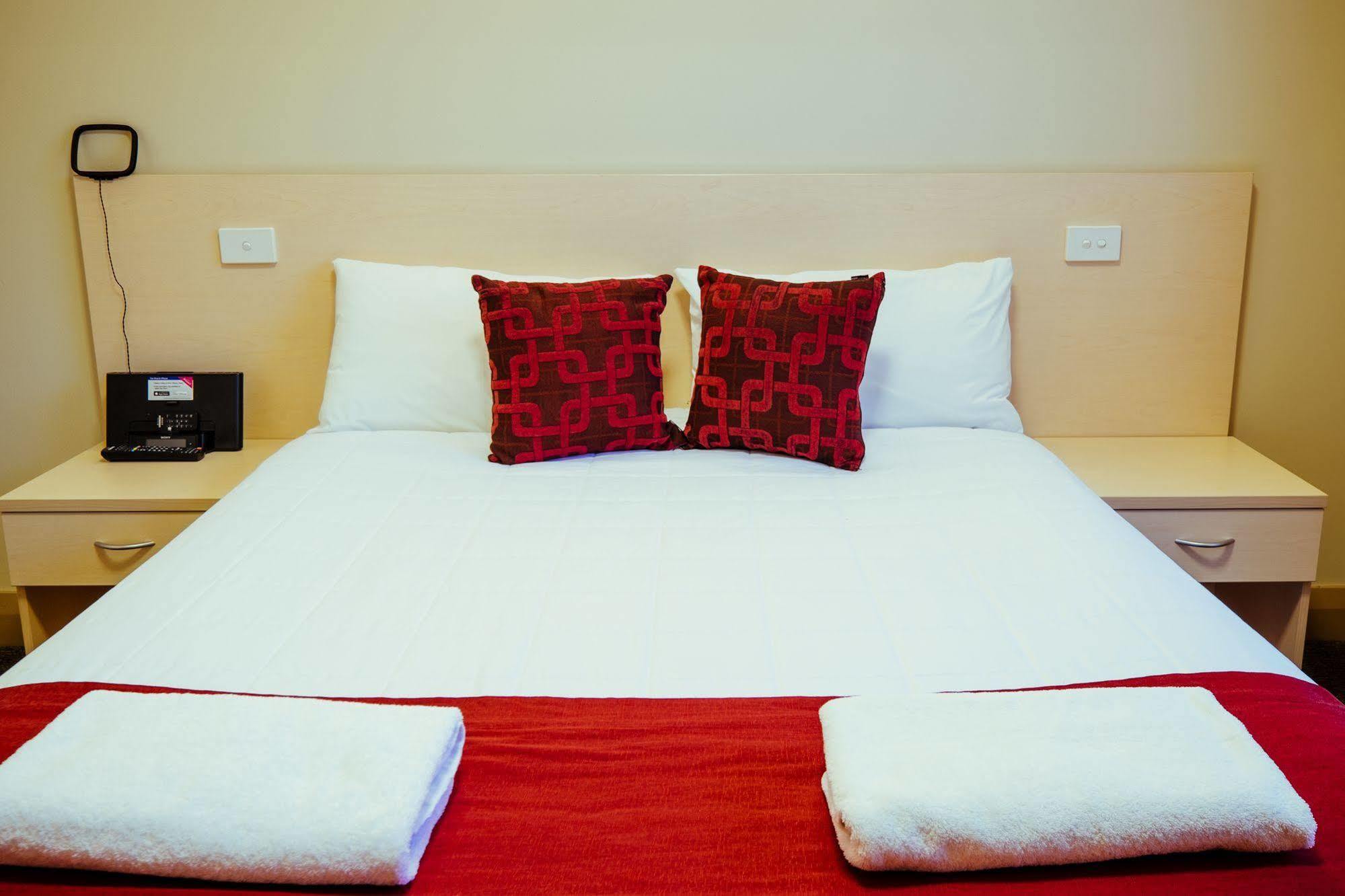 Club Motor Inn Наррабри Экстерьер фото